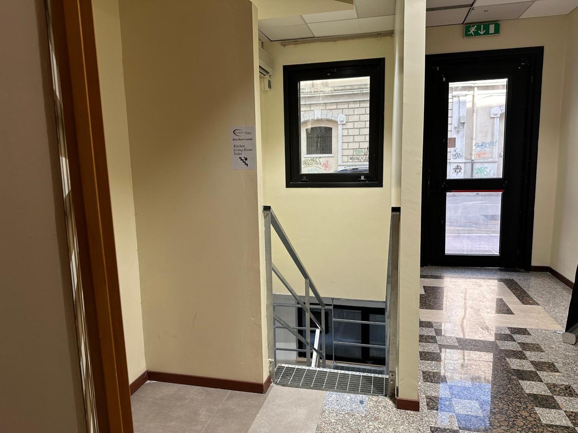 Cconforthotels Host Bari Centrale Zewnętrze zdjęcie