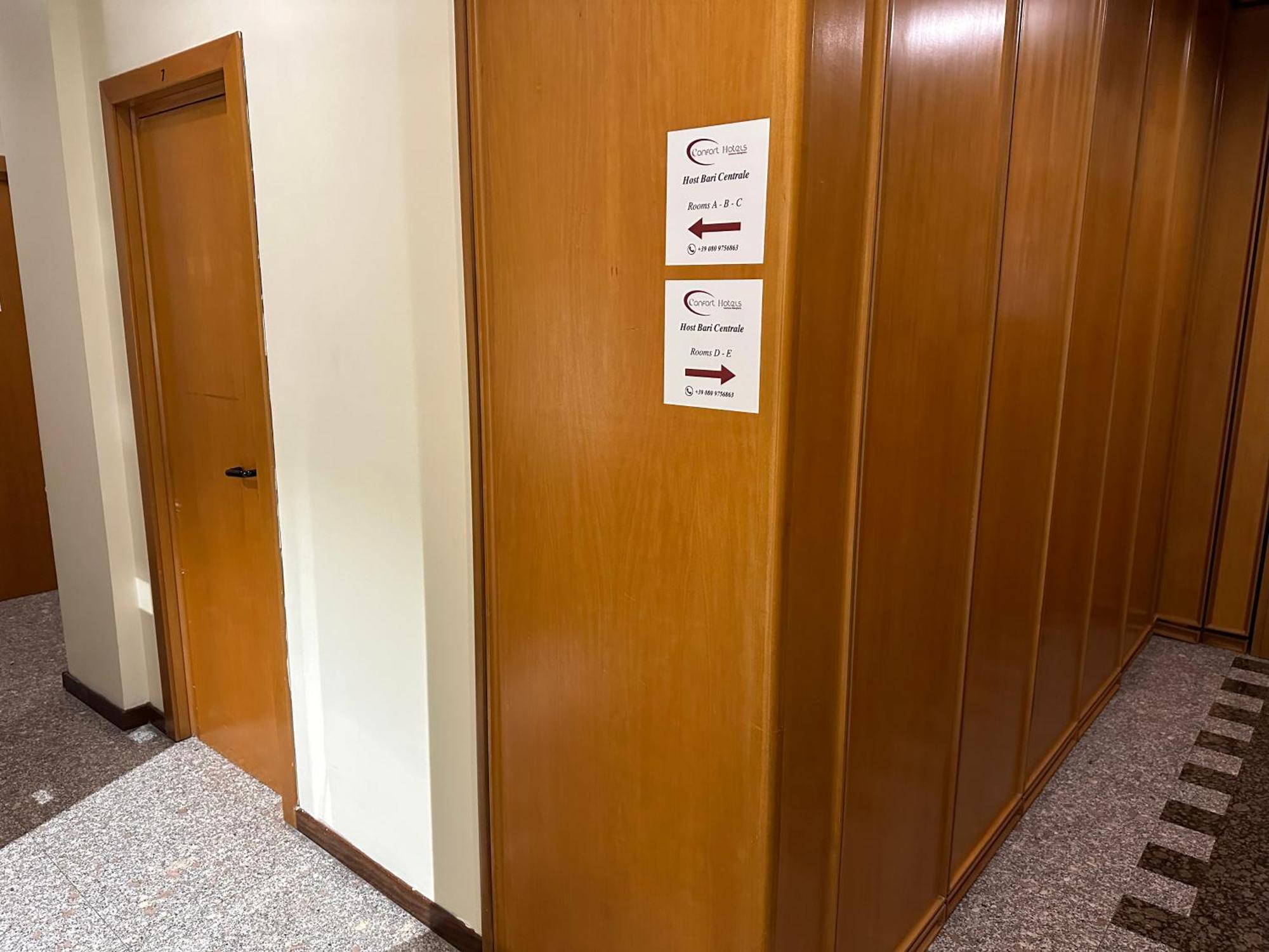 Cconforthotels Host Bari Centrale Zewnętrze zdjęcie